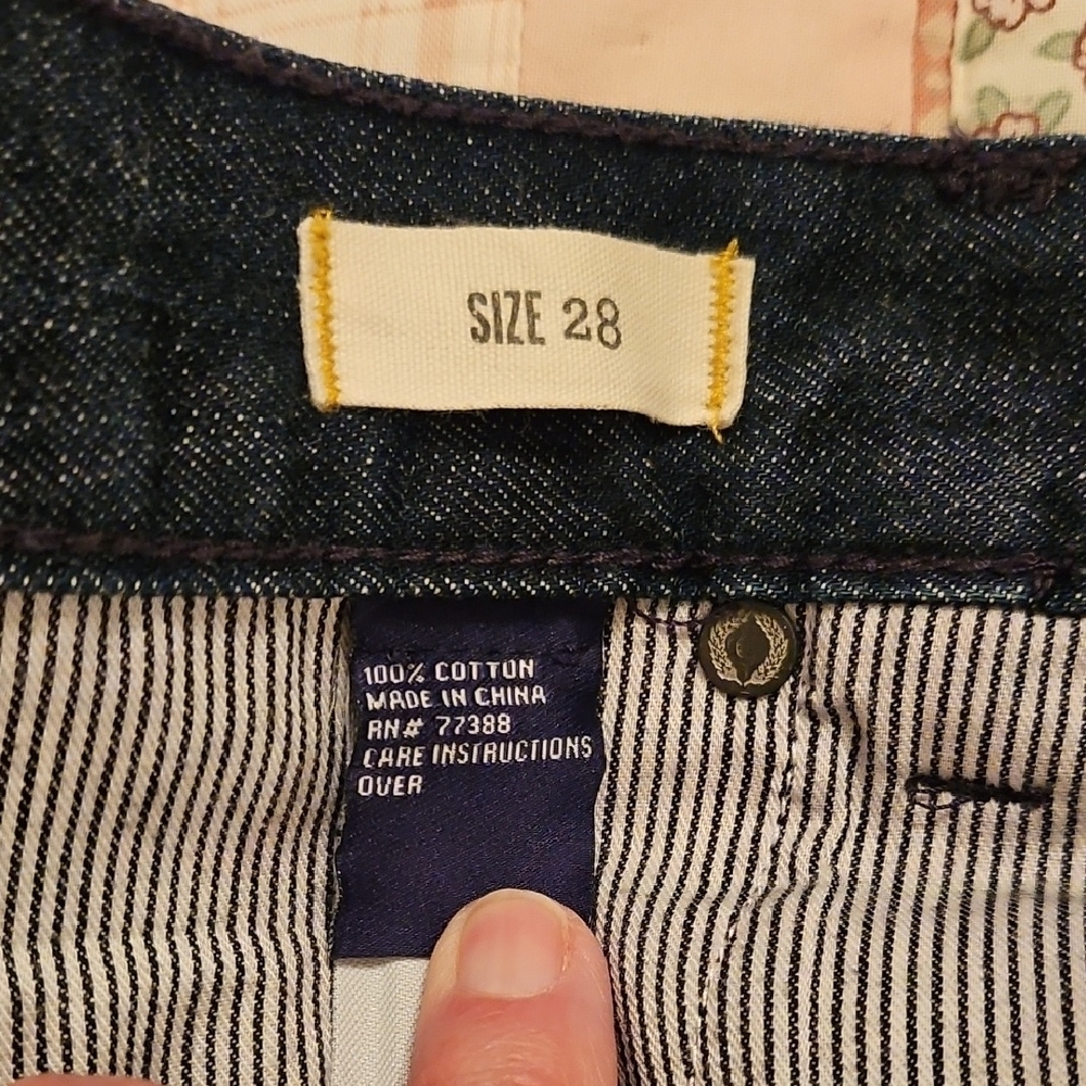 Madewell Mid-Rise Cutoff Shorts - Size 28 - Picture 7 of 7